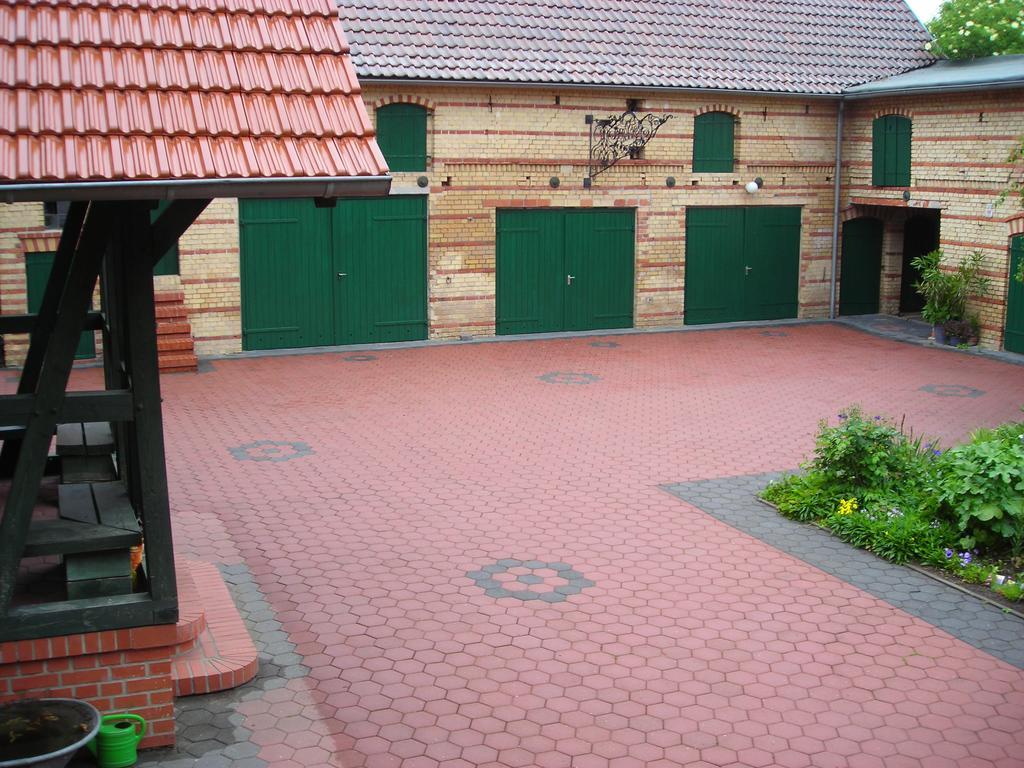 Ferienwohnung Auf Ehem. Alten Bauernhof 리벤발데 외부 사진