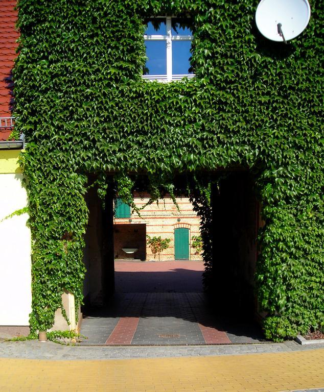 Ferienwohnung Auf Ehem. Alten Bauernhof 리벤발데 외부 사진