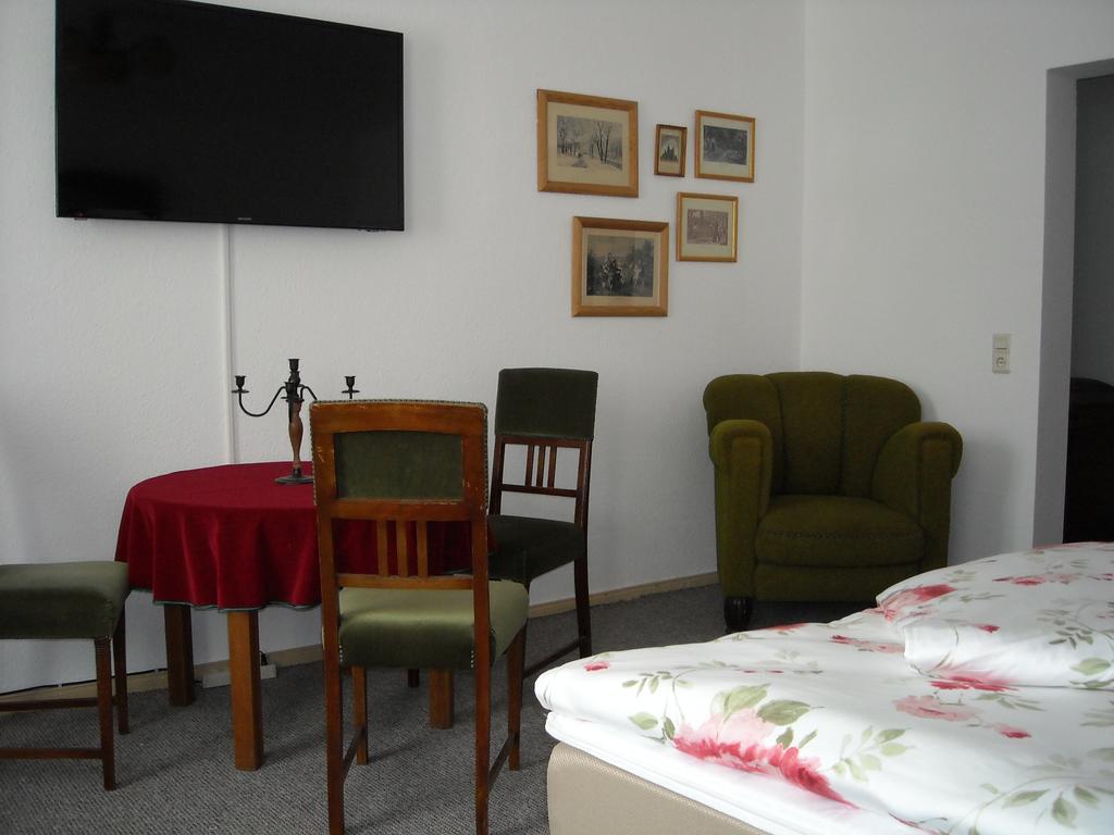 Ferienwohnung Auf Ehem. Alten Bauernhof 리벤발데 외부 사진